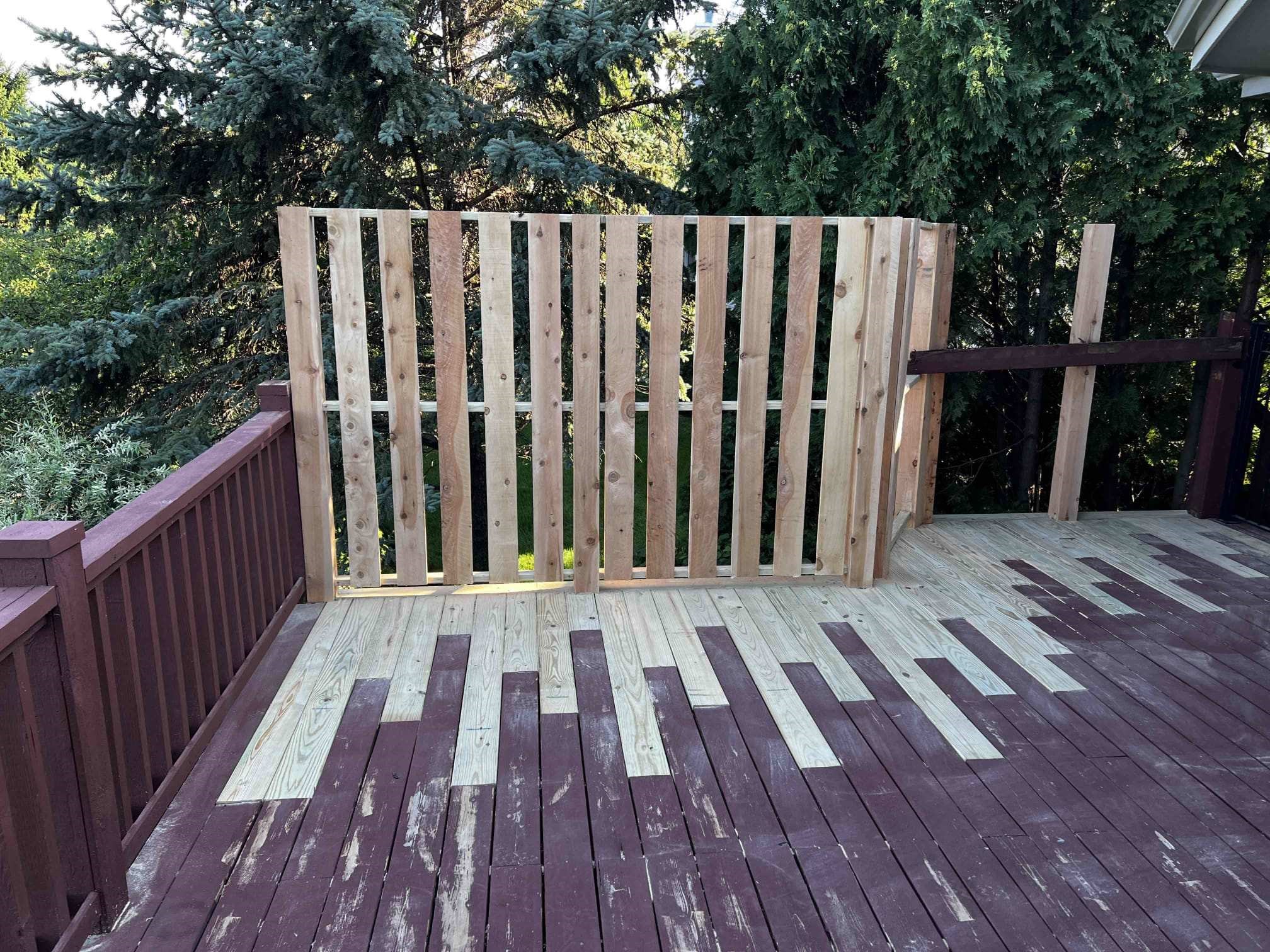 https://acehandyman-dss.ingeniuxondemand.com/Images/Offices/Illinois/Fox Valley/images/Photo Gallery/compressed_3.jpg Deck Repair