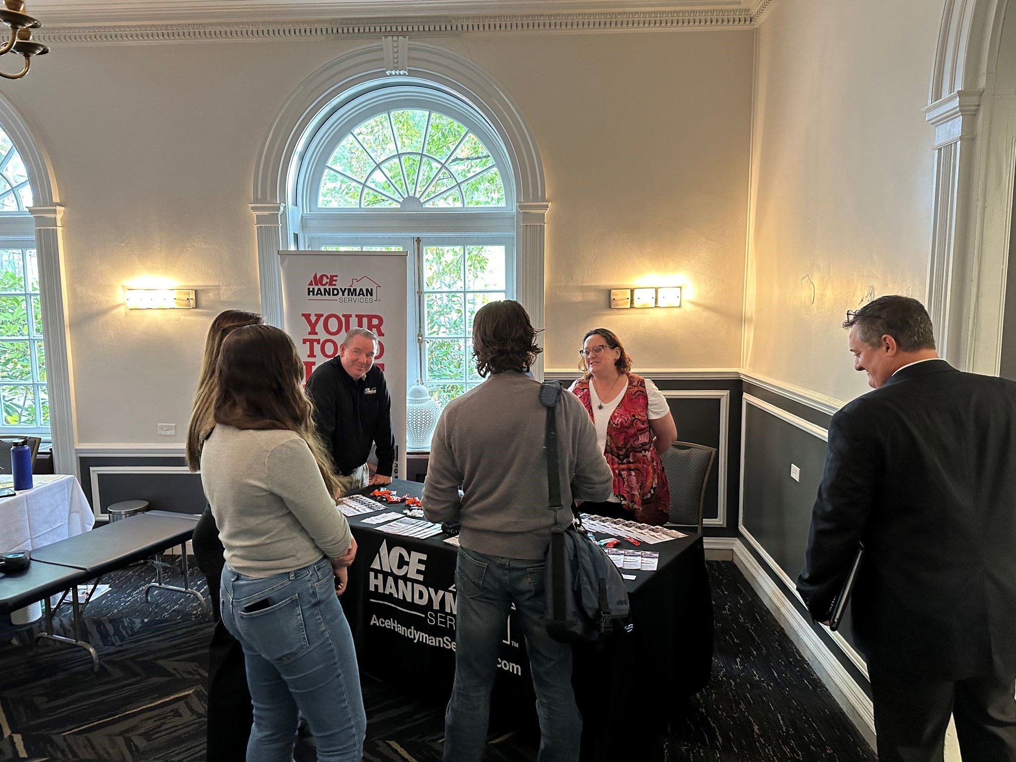 https://acehandyman-dss.ingeniuxondemand.com/Images/Offices/New York/Capital District Saratoga Region/Gallery Images/Candid B2B.jpg Great conversations at the Chamber Mixer!