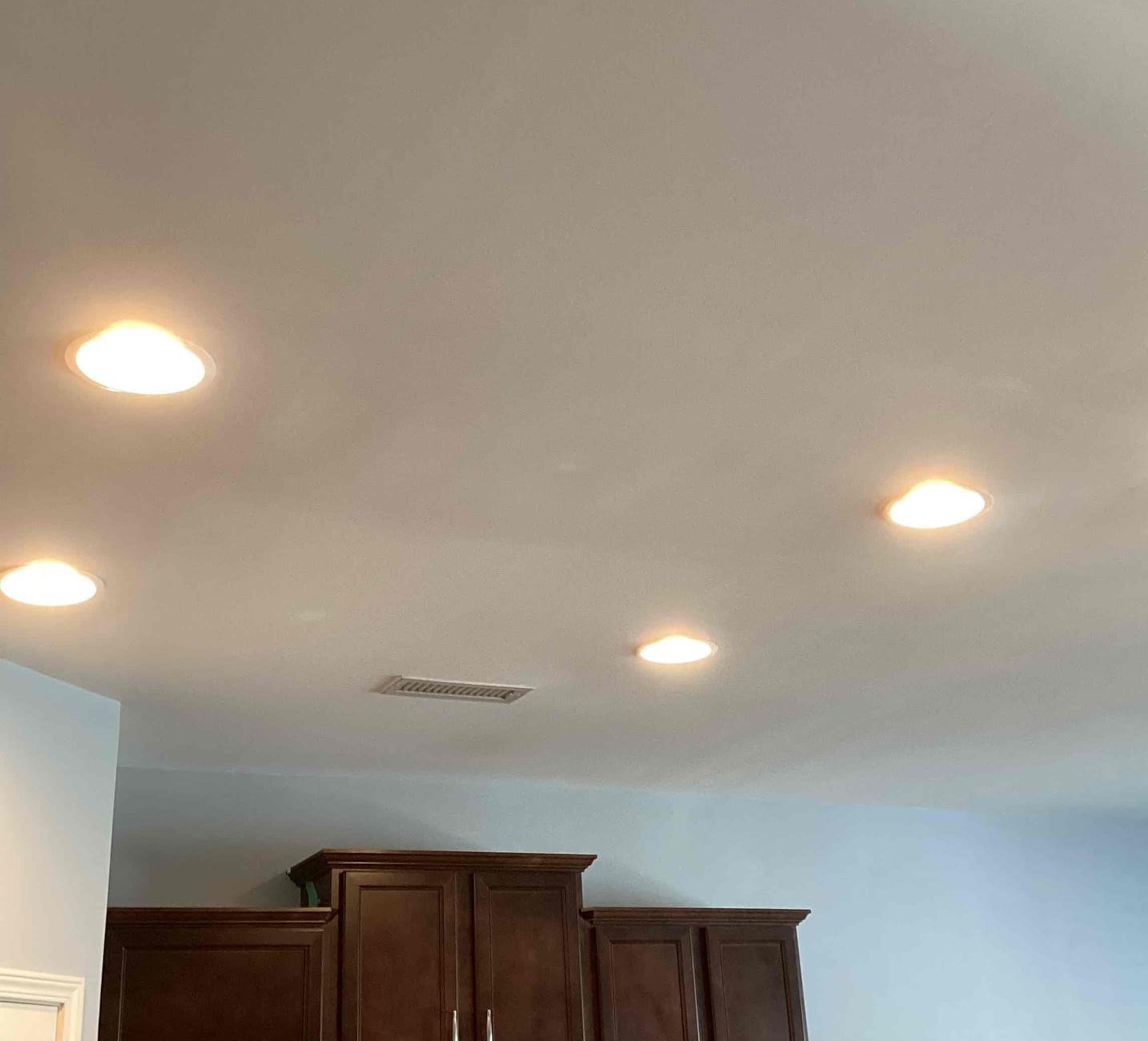 https://acehandyman-dss.ingeniuxondemand.com/Images/Offices/North Carolina/Greater Triangle/images/34476950-Ace-Handyman-Services-Greater-Triangle-raleigh-nc-27603-drywall-repair-water-damage-ceiling-after.jpg Completed drywall repair in Raleigh, NC by Ace Handyman Services