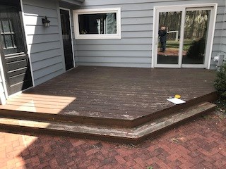 deck before renovation
